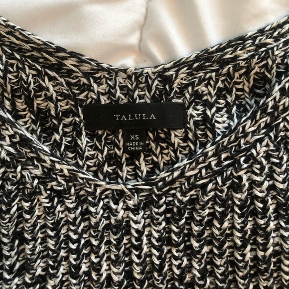 Aritzia Talula Crochet Festival Crop - Picture 3 of 3